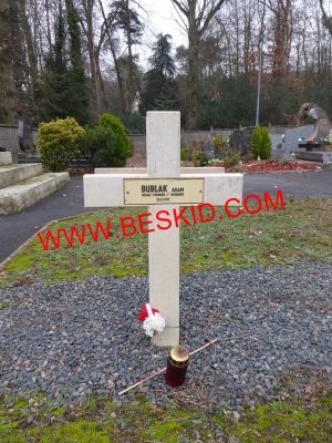 BUBLAK (Buglak) Adam
Cimetière communal Briis-sous-Forges (91)
Soldat 1er Hussards Polonais
Décès 30.12.1919 
Hôpital Bligny VR 67
Briis-sous-Forges (91)
Copyright photo Szczap
Copyright Frania

