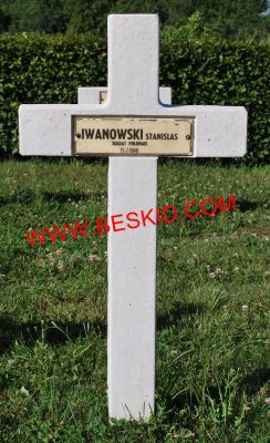 IWANOWSKI Stanislaw
Décès 12.07.1940 Epinal (88)
Inhumation 24.07.1964 - Tombe 58
Armée Polonaise
copyright Frania 
