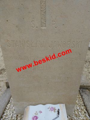 JAWORSKI Stanislaw
Caporal au camp américain de Captieux (33)
Né 03-04-1922 Dabrowka district Krakow woj.Malopolskie (PL)
Décès 17-10-1964 Cadaujac (33)
Accident de la circulation route nationale n° 113, plaine de Moscou
Résident à Captieux
Fils de Mikolaj & Pelagia
42 ans
Copyright Frania 
Copyright photo Anusia
