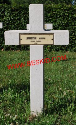 JEDRASZCZAK Joseph
Décès 06.1940 Hoste-Haut (57)
Inhumation 05.05.1964 - Tombe 13
Armée Polonaise 
Sergent
copyright Frania

