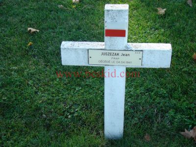 JUSZCZAK Jan
28 ans - célibataire 
Né 20.10.1912 Pila (PL)
Fils de Stanislaw & Juliana Montchka
Décès 04.04.1941 Pierre-Bénite (69)
1er Régiment Aviation Polonaise
Soldat 2ème classe
Provenance Pierre-Bénite (69)
Inhumation 18.11.1957 - PV 2400
Carré D - Rang 4 - Tombe 41
Copyright Frania
