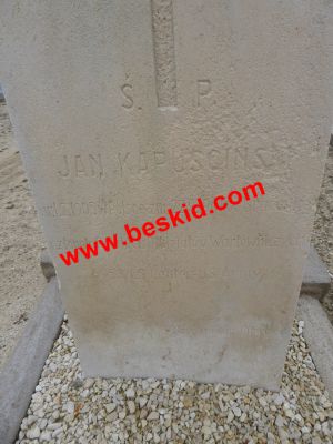 KAPUSCINSKI Jan
Militaire armée américaine Camp de la Braconne
Né 01-02-1905 Warszawa (Varsovie) woj.Mazowieckie (PL)
Décès 22-09-1961 Mornac (16)
Fils de Jozef & Zofia Artelczyk
56 ans - célibataire
Copyright Frania 
Copyright photo Anusia
