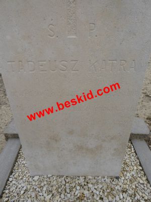 KATRA Tadeusz
Garde à la compagnie polonaise USA
Né 11-08-1923 Szczerbakow woj.Swietokrzyskie (PL)
Décès 20-09-1959 Camp de Jeumont La Rochelle (17)
Fils de Jan & Katarzyna Warzecha
36 ans - célibataire
Copyright Frania 
Copyright photo Anusia
