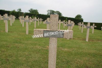 KOGIEL Franciszek
Décès 11.08.1940
Armée Polonaise
Régiment 2ème R.I.P.
Caporal-Chef
Tombe 373
Copyright Frania
