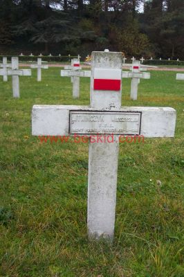 LITWINCZYK Wieczyslaw
31 ans
Né 30.06.1913 Tuzhevlyany région Grodno (Biélorussie)
Fils Antoni & Avère Styga
Décès 21.08.1944 Vaujany (38) 
(Col du Sabot maquis de l’Oisans)
Forces Françaises Intérieures (F.F.I.)
Sergent 
Provenance Vaujany (38)
Inhumation 15.07.1958 - PV 2731
Carré A - Rang 17 - Tombe 17
MORT POUR LA FRANCE
Copyright Frania
