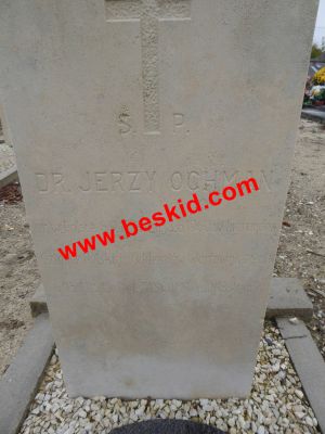 OCHMAN Jerzy
Docteur en médecine au Labor américain
Né 06-09-1920 Nowe Repty - Tarnowskie Gory woj.Slaskie
Décès 03-06-1960 Ingrandes (86)
Fils de Robert & Maria Sedlaczek
Epoux Elzbieta Licznerska (de Châtellerault)
16 rue Maurice Bedel
39 ans
Copyright Frania 
Copyright photo Anusia
