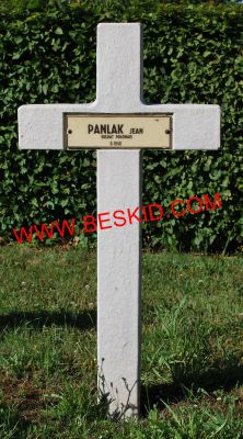 PAWLAK Jan
Décès 16.08.1944 Saint-Julien-lès- Metz (Plantières) (57)
Inhumation 12.06.1964 - Tombe 107
Armée Polonaise
copyright Frania 

