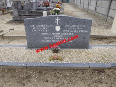 PYC Kazimierz
Caporal (CPL)
Né 08-12-1928 Lublin woj.Lubelskie (PL)
Décès 16-12-1950
Décès accidentel avec Kowlik Jan
22 ans
Copyright Frania 
Copyright photo Anusia
