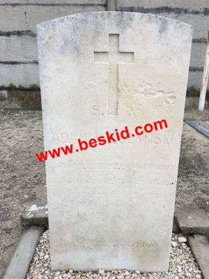 WILCZYNSKI Adam
Soldat Forces Américaines
Né 12-12-1927 Antonowska-Wolyn (PL)
Fils d’Albin & Antonina Piotrowska
Décès 07-09-1956 La Rochelle (17) Camp de Jeumont
28 ans - célibataire
Copyright Frania 
Copyright photo Anusia 
