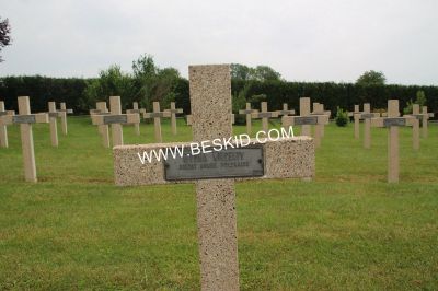 WYDRA Wincenty
Décès 06.1940 Sarrebourg (57)
Inhumation 08.04.1942
Armée Polonaise
Soldat
Tombe 397
Copyright Frania
